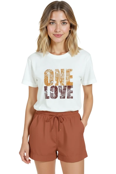 Kadın Beyaz Relaxed Fit %100 Pamuk Tişört – ONE LOVE Tipografi & Mozaik Baskılı ürün görseli 1