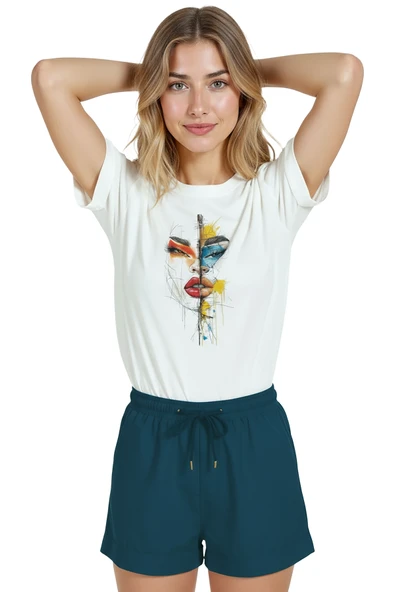 Kadın Beyaz Relaxed Fit %100 Pamuk Tişört – Bölünmüş Renkli Portre Baskılı - Resim 5