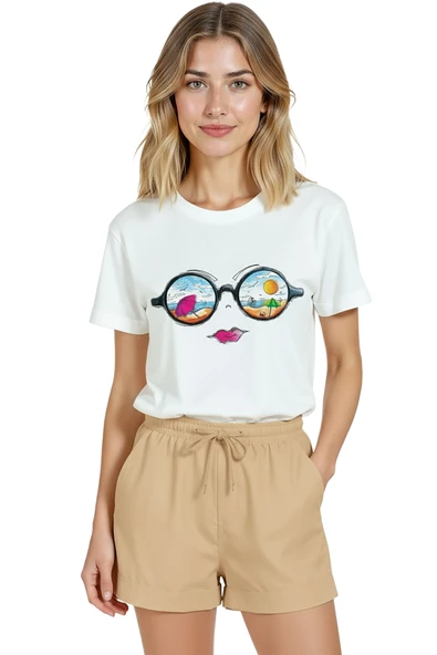 Kadın Beyaz Relaxed Fit %100 Pamuk Tişört – Güneşli Plaj & Gözlük Refleksi Baskılı - Resim 7