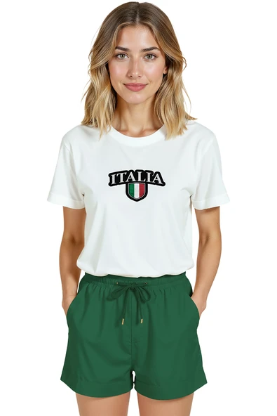 Kadın Beyaz Relaxed Fit %100 Pamuk Tişört – ITALIA Tipografi & Kalkan Bayrak Baskılı - Resim 5