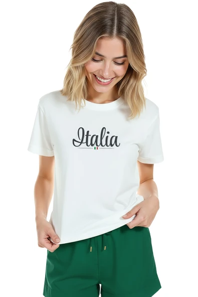Kadın Beyaz Relaxed Fit %100 Pamuk Tişört – ITALIA Script & Mini Bayrak Baskılı - Resim 3