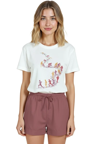 Kadın Beyaz Relaxed Fit %100 Pamuk Tişört – Suluboya Koşu & Bisikletçi Çizgisel Baskılı - Resim 7