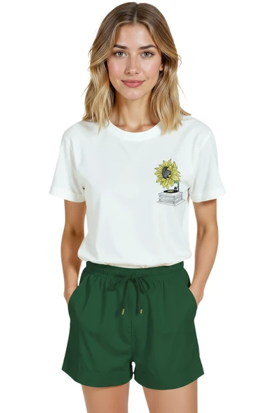 Kadın Beyaz Relaxed Fit %100 Pamuk Tişört – Ayçiçeği Gramofon Minyatür Baskılı - Resim 7