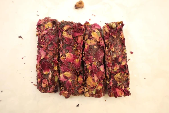 Öz Altın Kayısı Güllü Fitil Lokum 1 KG ürün görseli