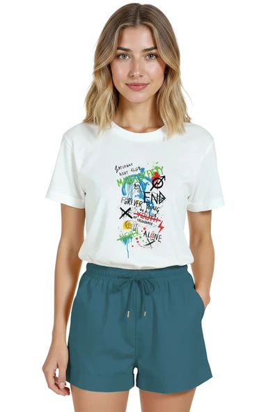 Kadın Beyaz Relaxed Fit %100 Pamuk Tişört – Graffiti & Tipografi Sokak Baskılı ürün görseli 1