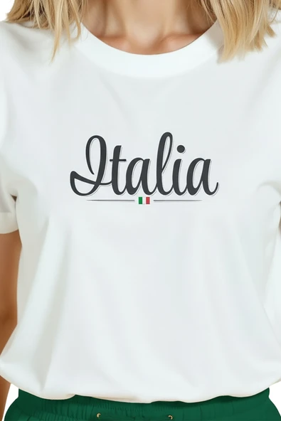 Kadın Beyaz Relaxed Fit %100 Pamuk Tişört – ITALIA Script & Mini Bayrak Baskılı - Resim 8