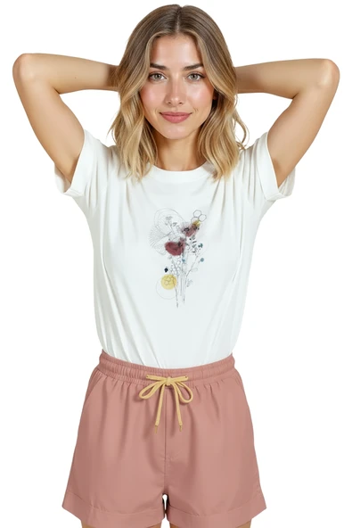 Kadın Beyaz Relaxed Fit %100 Pamuk Tişört – Kuru Çiçek & Minimal Mürekkep Baskılı - Resim 5