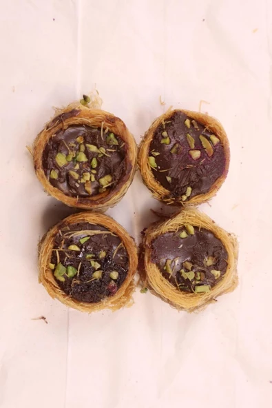 Öz Altın Kayısı Çikolatalı Kadayıflı Bülbül Yuvası 1 KG ürün görseli