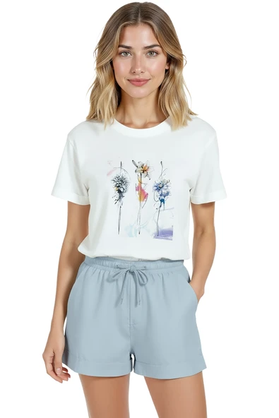 Kadın Beyaz Relaxed Fit %100 Pamuk Tişört – Suluboya Çiçekler & İnce Mürekkep Eskiz Baskılı - Resim 6