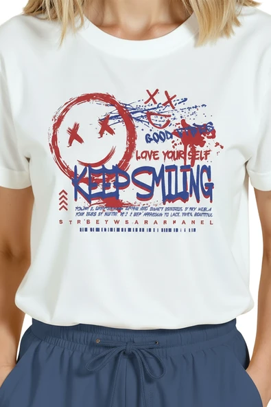 Kadın Beyaz Relaxed Fit %100 Pamuk Tişört – Grafiti “Keep Smiling” & Sokak Tipografi Baskılı - Resim 6
