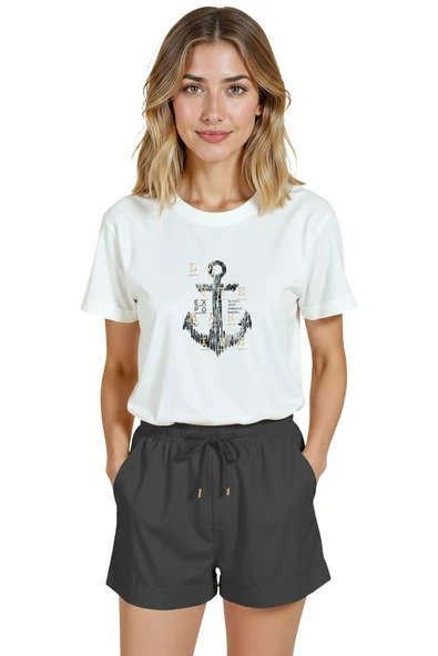 Kadın Beyaz Relaxed Fit %100 Pamuk Tişört – Suluboya Çapa & Marin Tipografi Baskılı - Resim 5