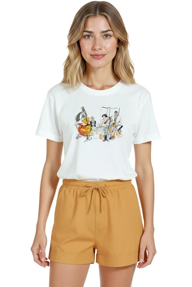 Kadın Beyaz Relaxed Fit %100 Pamuk Tişört – Caz Grubu Baskılı - Resim 7