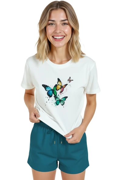 Kadın Beyaz Relaxed Fit %100 Pamuk Tişört – Renkli Kelebek Suluboya Baskılı - Resim 3