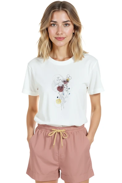 Kadın Beyaz Relaxed Fit %100 Pamuk Tişört – Kuru Çiçek & Minimal Mürekkep Baskılı - Resim 7