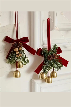 Kırmızı & Altın Noel Kapı Süsü | İkili Çan ve Bordo Kurdele Detaylı Çam Kozalaklı Yılbaşı Kapı Çelengi (1 Adet) ürün görseli 1