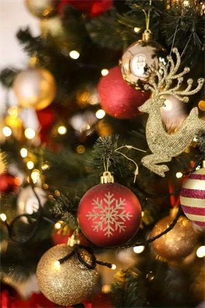 50 Adet 40mm Kırmızı Altın Beyaz Noel Ağacı Süs Topları Seti | 9 Farklı Desen & Hafif Dayanıklı Yılbaşı Dekoru - Resim 11