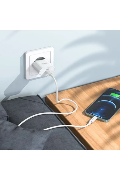 Hoco. C94A Metro 20W Type-C Çıkışlı Ekstra Type-C to Lightning Kablolu PD Hızlı Şarj Aleti - Beyaz - Resim 6