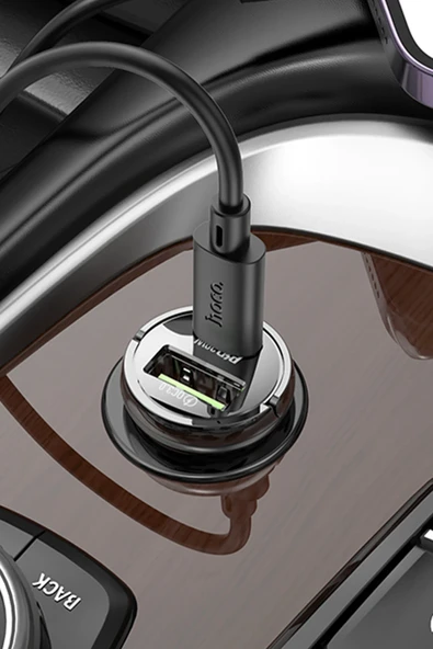 Hoco. Z53A PD 30W Type-C ve USB Çıkışlı Araç Şarjı - Siyah - Resim 10