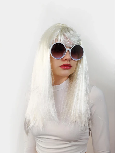 Beyaz Renk Uzun Düz Parti Peruğu ürün görseli