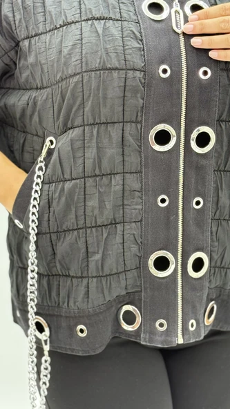 Büyük Beden Kapüşonlu Zincir Detaylı Kısa İnce Rüzgarlık Kadın Ceket - Resim 6