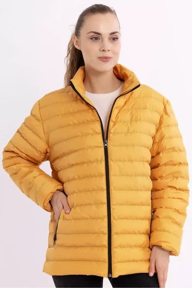 İçi Astarlı Su ve Rüzgar Geçirmez Cepli Kadın Mont - Resim 2