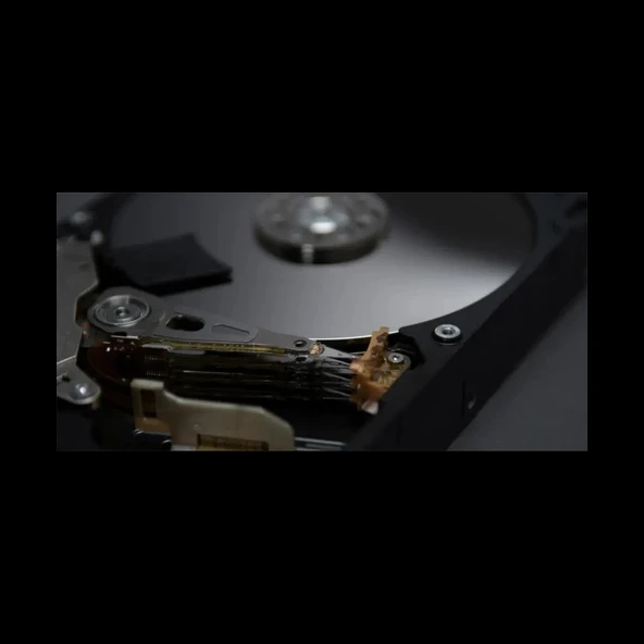 Toshıba S300, Hdwt720uzsva, 3.5", 2tb, 128mb 5400 Rpm, 7/24 Güvenlik Hdd - Resim 3