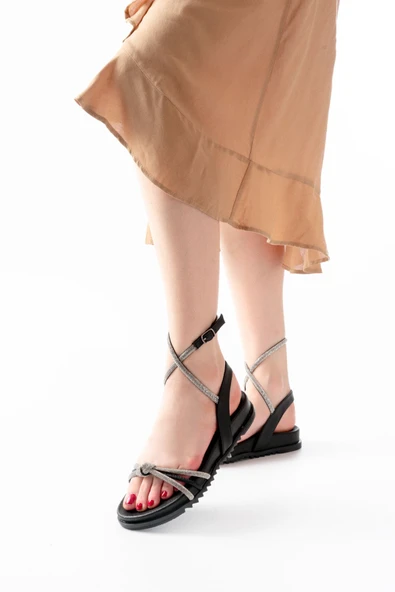 1001-1120 Siyah Gümüş Taşlı Günlük Kadın Sandalet - Resim 2