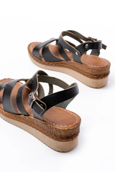 731-045 Siyah Çapraz Hakiki Deri Dolgu Topuklu Günlük Kadın Sandalet - Resim 5