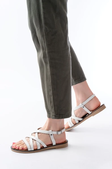 205-017 Beyaz Ortopedik Hakiki Deri Kadın Sandalet - Resim 2