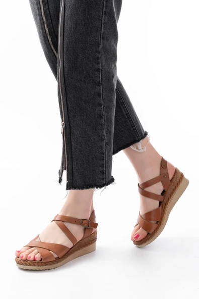 731-045 Taba Çapraz Hakiki Deri Dolgu Topuklu Günlük Kadın Sandalet - Resim 2