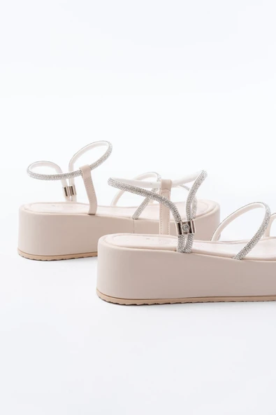 861-1008 Bej Gümüş Taşlı Dolgu Topuklu Kadın Sandalet - Resim 5