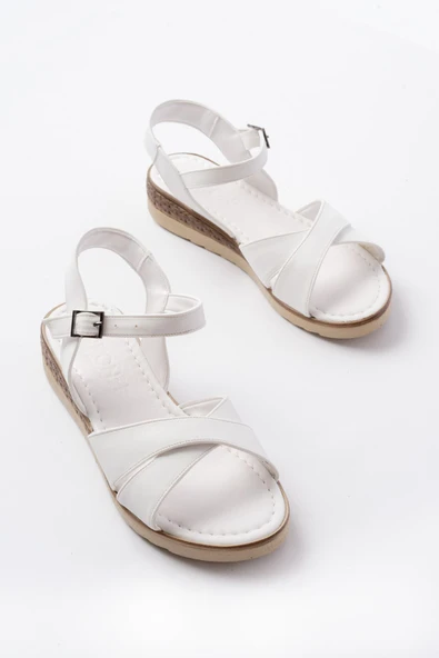 692-564 Beyaz Ortopedik Taban Çapraz Tokalı Kadın Sandalet - Resim 5