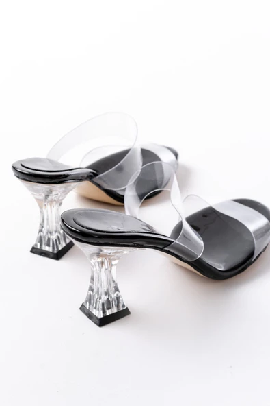 S-618 Siyah Rugan Tek Bantlı Topuklu Kadın Terlik - Resim 4