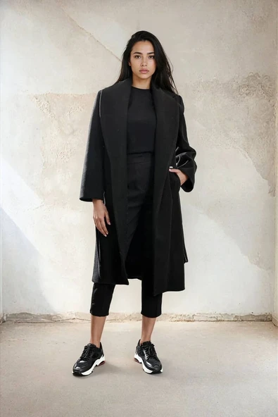 Kadın Kemerli Kaban ürün görseli 1