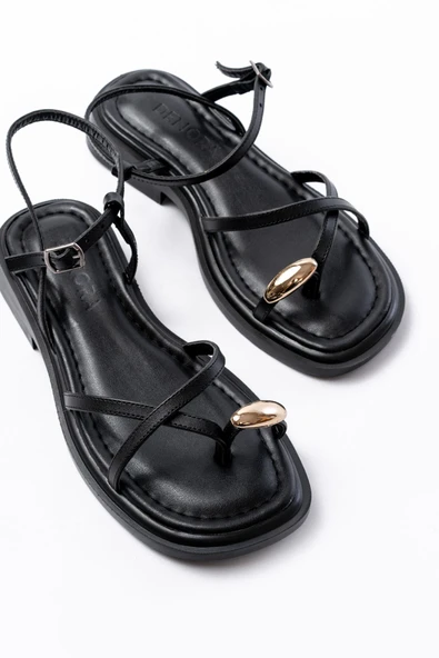 S-101 Siyah Parmak Arası Taş Detaylı Günlük Kadın Sandalet - Resim 4