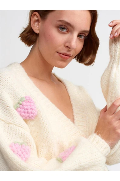 60185 DİLVİN HIRKA V YAKA ÇİLEK NAKIŞLI BALON KOL - Resim 9