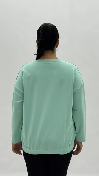 Büyük Beden Viskon Taşlı Uzun Kol Oversize Kadın Bluz - Resim 4