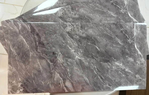 (6 Adet) Kendinden Yapışkanlı Dekoratif Esnek Köpük Beyaz Pvc Mermer Panel 60x30 (0,18 m²)cm Mutfak Banyo WC - Resim 3