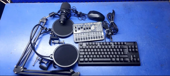 Lastvoice Bm800 Live Platinium Set Efektli Ses Kartı Mikrofon Stand Kayıt Canlı Yayın Seti 2.EL ÇOK TEMİZ ürün görseli 1