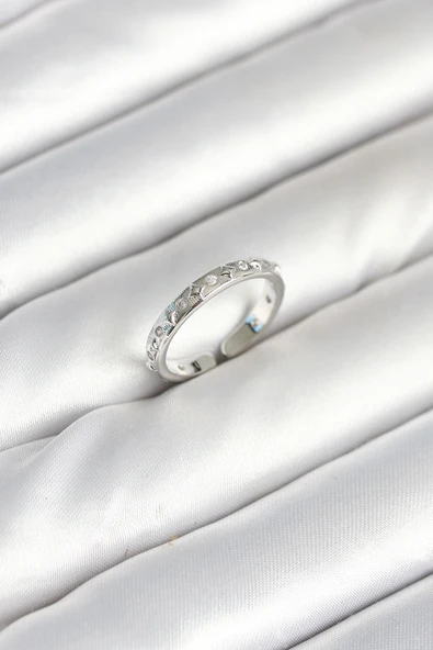 Pirinç Gümüş Renk Zirkon Taşlı Kadın Yüzük - TJ-BYK3902 ürün görseli