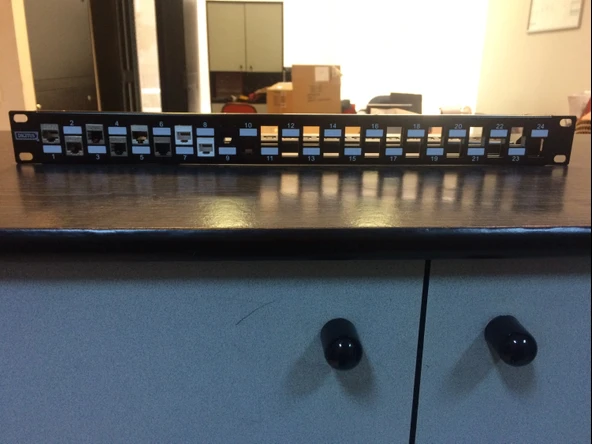 Digitus Dn-91412 24'lü 1u Siyah Boş Patch Panel - Resim 3