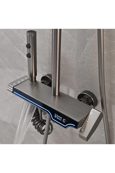 Larens Akıllı Göstergeli Duş Seti ürün görseli