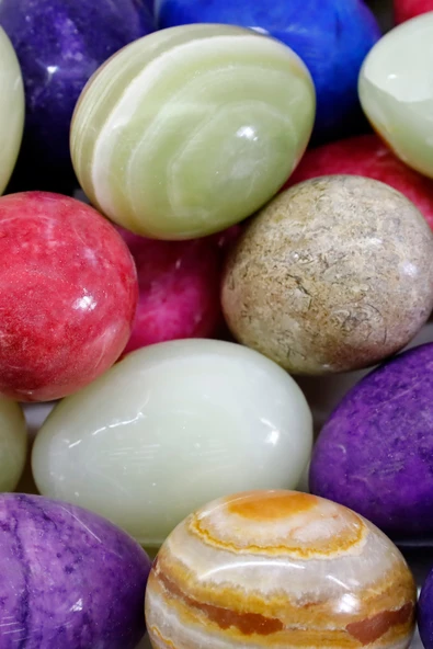 taru pasaj "Renkli Doğal Taş Yumurta Koleksiyonu - Dekoratif ve Şifa Amaçlı" - Resim 4