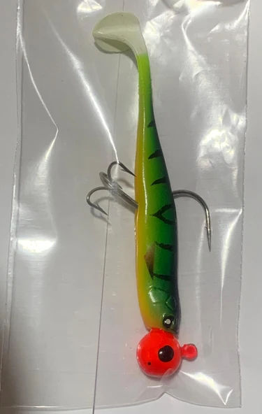 LUCKY JOHN BASARA (PG13) 3.5'' HAZIR İĞNELERİ TAKILMIŞ SİLİKON BALIK YEM - Resim 3