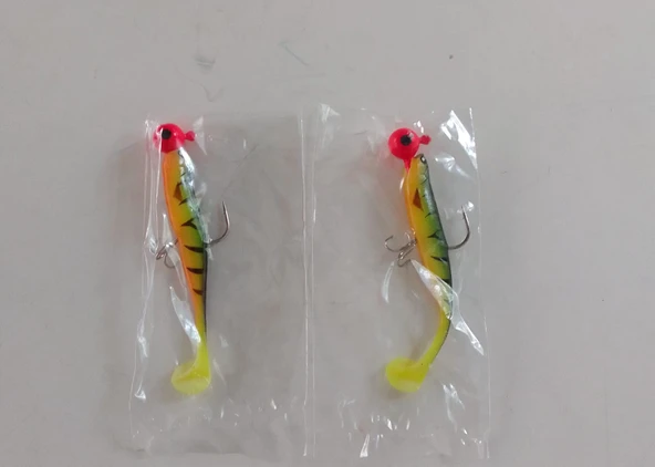 LUCKY JOHN BASARA (PG13) 3.5'' HAZIR İĞNELERİ TAKILMIŞ SİLİKON BALIK YEM - Resim 2