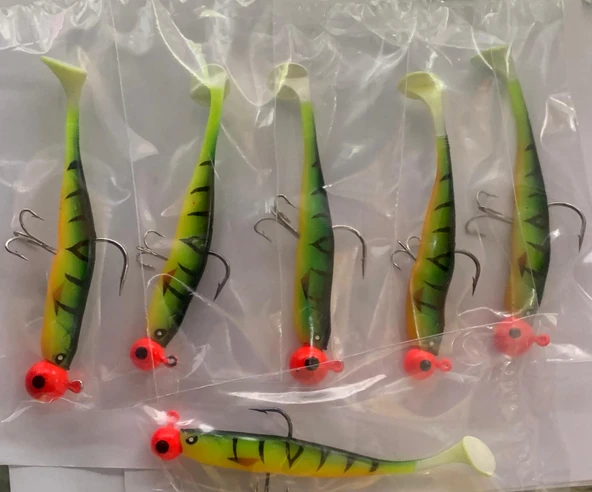 LUCKY JOHN BASARA (PG13) 3.5'' HAZIR İĞNELERİ TAKILMIŞ SİLİKON BALIK YEM - Resim 4