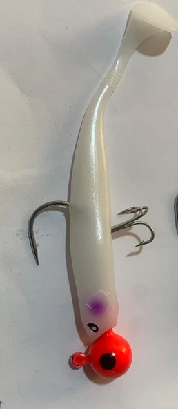 LUCKY JOHN BASARA (TR007) 3.5'' HAZIR İĞNELERİ TAKILMIŞ SİLİKON BALIK YEM ürün görseli