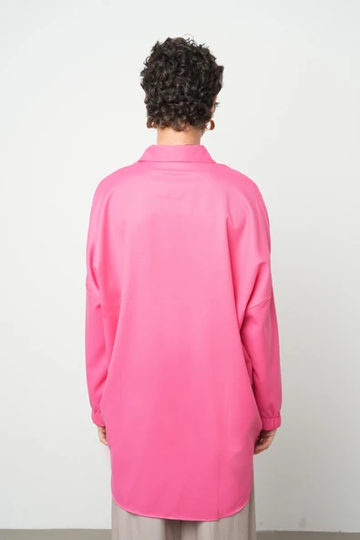 Kadın Düz Renk Tek Cepli Oversize Kesim Gömlek - Resim 10