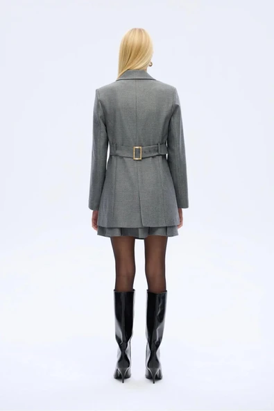 Quzu Önü Düğmeli Bele Oturan Kadın Ceket - Resim 5