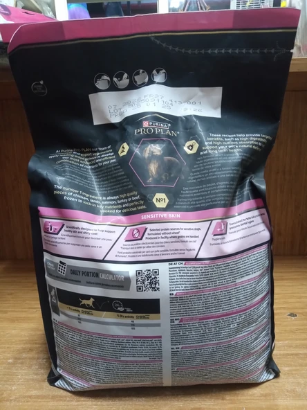 PRO PLAN Hassas Deriye Sahip Küçük ve Mini Irk Yetişkin Köpek Kuru Mama Somonlu 3 kg - Resim 2
